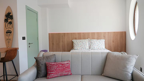 Einzigartiges Studio mit Modernem Design und Kalifornischem Charme – Ihr Neues Zuhause oder Ihre Investition!